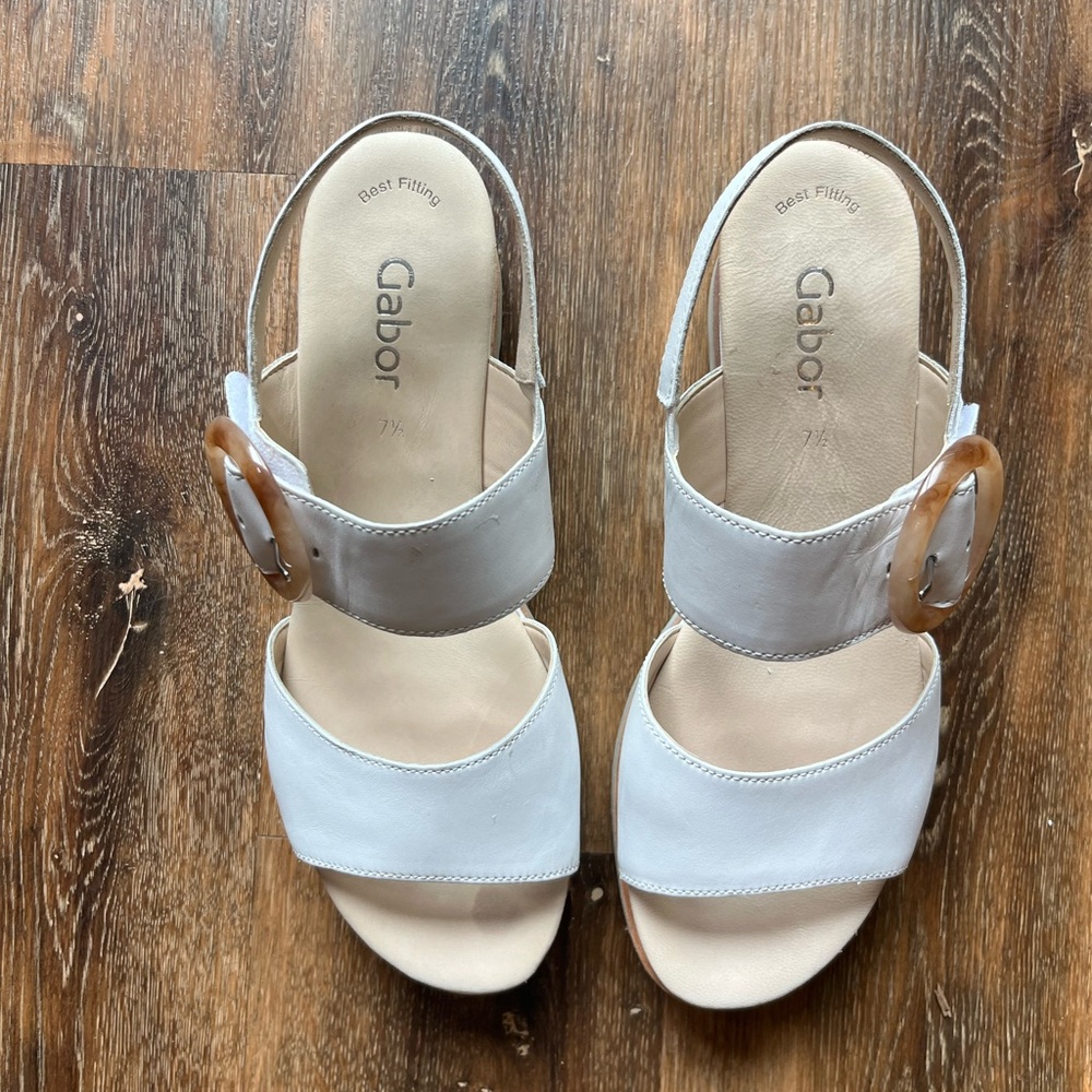 White Chunky Sandals, size 7.5 - Picture 2 of 7